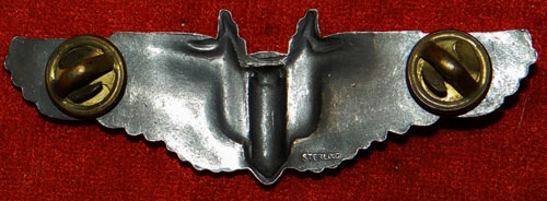 WW II "Aerial Gunner" 3 inch Clutch Back Wing