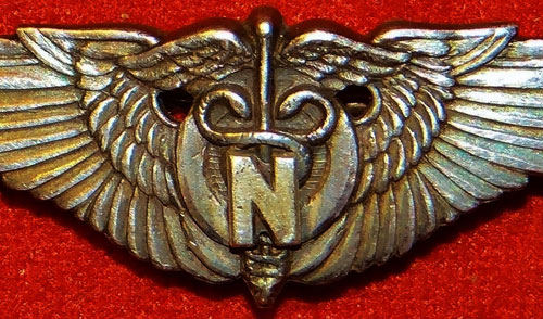 WW II 1944 "FLIGHT NURSE" Pin Back Wing