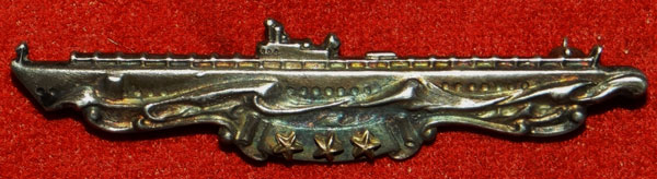 WW II USN Sterling "Submarine Combat Patrol" Badge by "Amico"