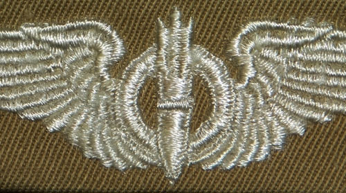 WW II Cloth 3 inch "BOMBARDIER" Wing