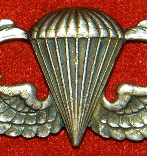 Sterling "PARACHUTIST QULIFICATION" Badge