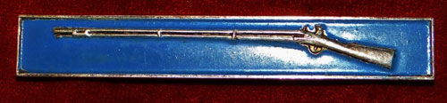 Sterling Clutch Back "EXPERT INFANTRYMAN" Badge