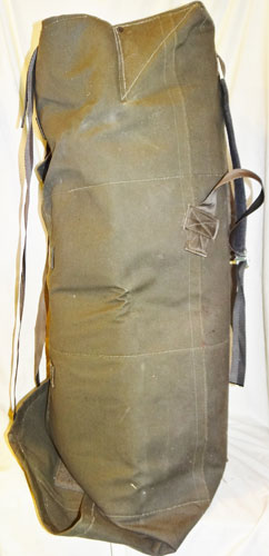 Vietnam Period U.S. Parachutists Weapons Pack
