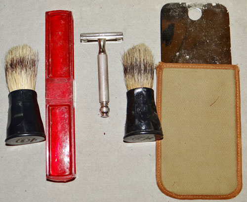 WW II  U.S. Private Purchase Shaving Kit