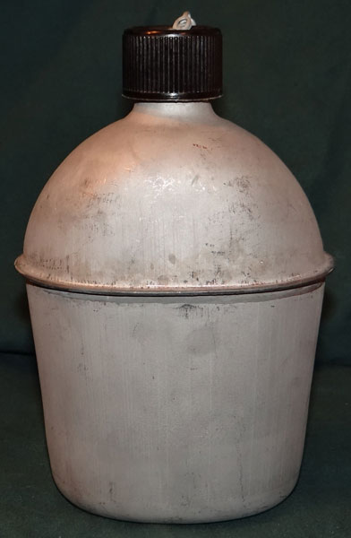 U.S. WW II M-1910/42 Stainless Steel Canteen U.S. WW II M-1910/42 Stainless Steel Canteen