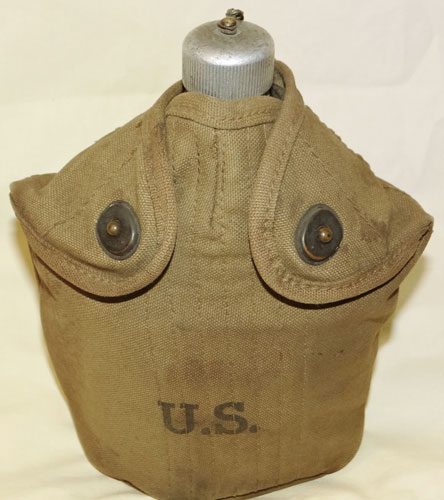 Early WW II U.S. M-1910 Canteen