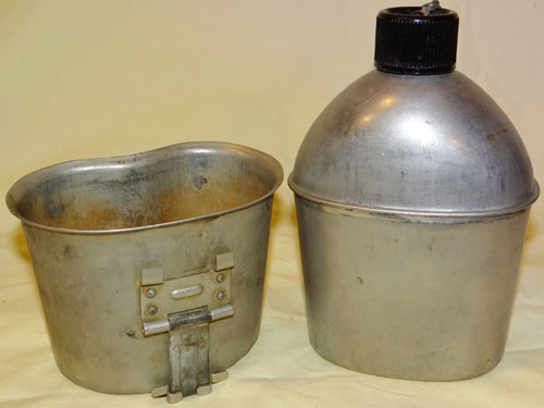 WW II U.S. M-1910 Canteen