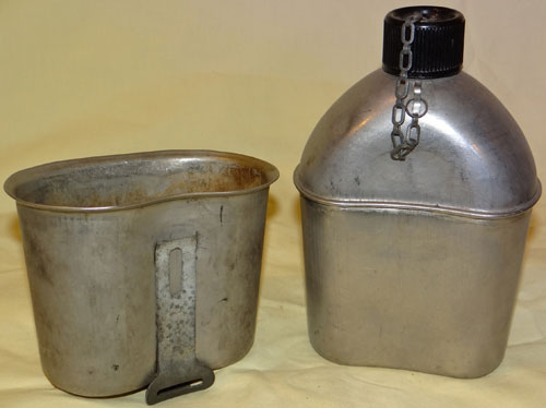 WW II U.S. M-1910 Canteen