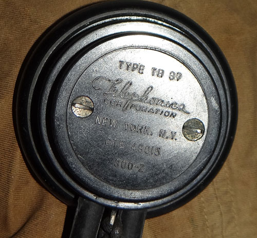 WW II U.S. Navy Flight Helmet "M-450-1"