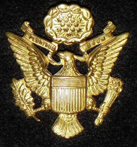 WW II U.S. Army Officer Visor Hat Insignia