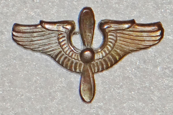 WW II U.S. Army Aviation Cadet Garrison Cap Insignia