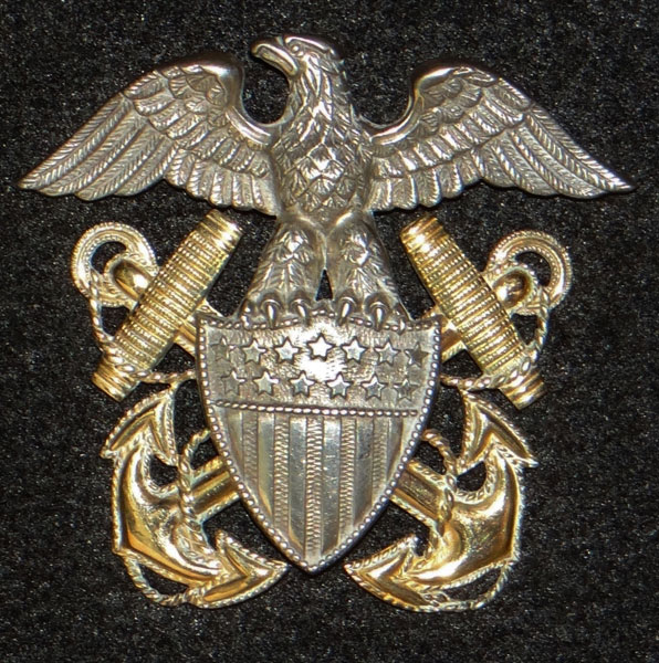 WW II U.S. Navy Officer Visor Hat Insignia