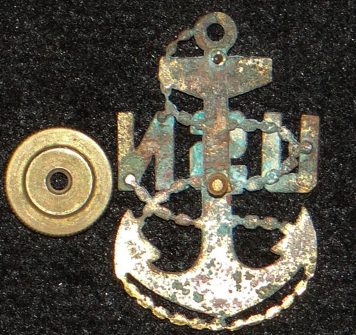WW II U.S. Navy Chief Petty Officer Visor Hat Insignia