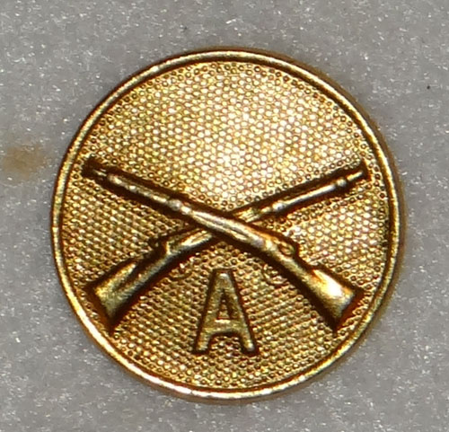 1926/37 Type I U.S. Army Infantry Enlisted Collar Disk with Gilt Finish