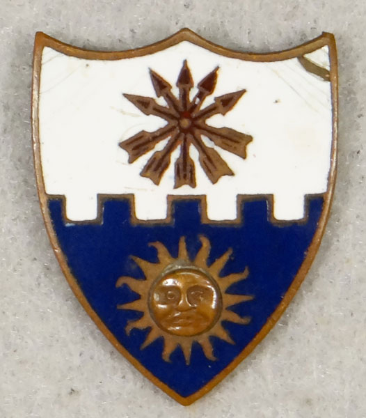 WW II Enamel 22nd Infantry Regt. "D.I." - 4th Inf. Div.