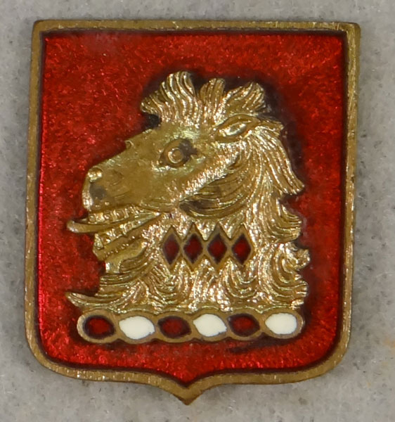 WW II Enamel 69th Field Artillery "D.I"