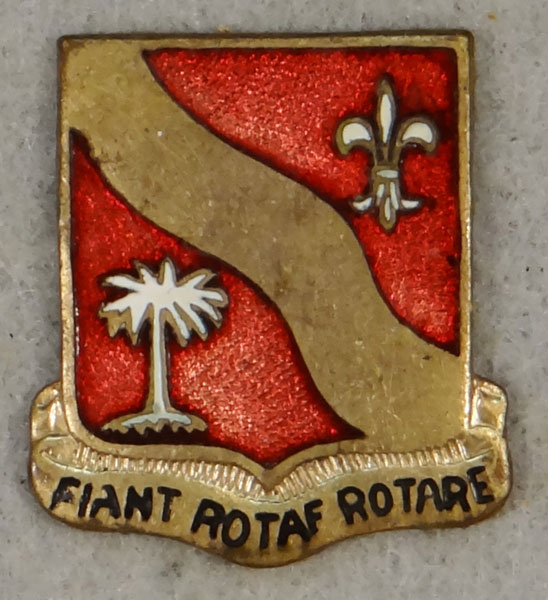 WW II Enamel 132nd Field Artillery Regt. "D.I." WW II Enamel 132nd Field Artillery Regt. "D.I."