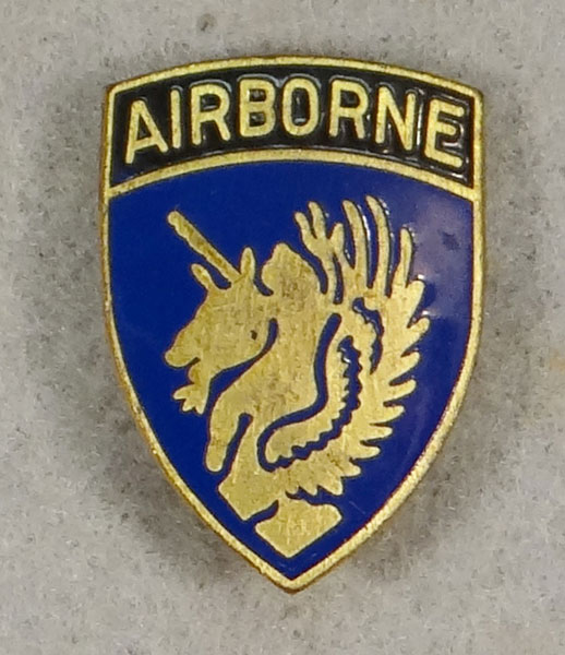 WW II Enamel 13th Airborne Div. Patch "D.I."