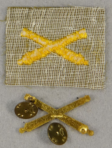 WW II Army Artillery Officer Collar Insignia