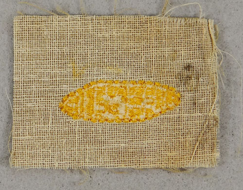 WW II Cloth Armored Officer Collar Insignia