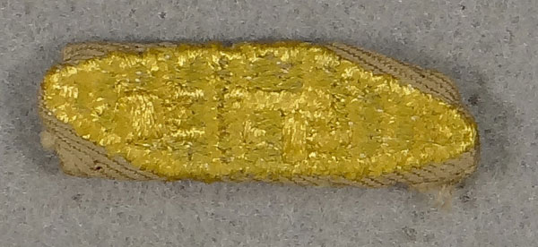 WW II Army Armored Officer Cloth Collar Insignia