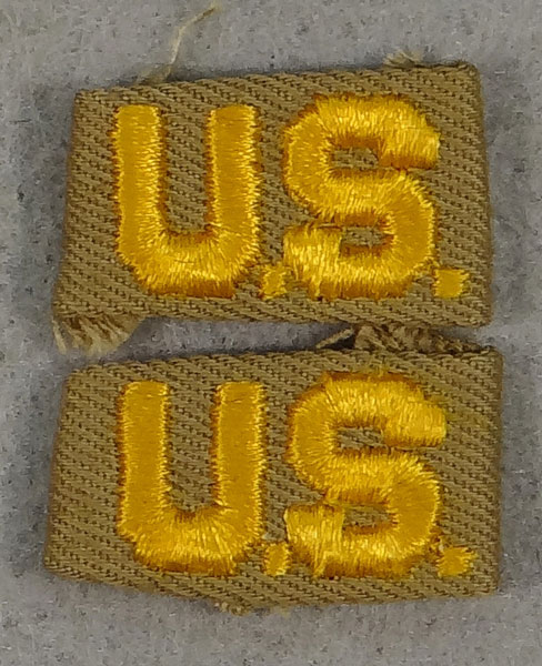 WW II Army Officer "U.S." Cloth Collar Insignia