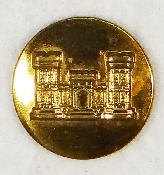 WW II Army Engineers Enlisted Collar Disk WW II Army Engineers Enlisted Collar Disk