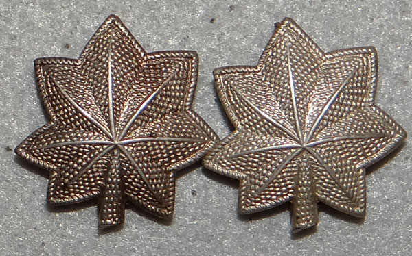 WW II Sterling Lt. Colonel Rank Insignia WW II Sterling Lt. Colonel Rank Insignia
