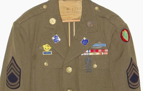 WW II U.S. Army 34th Infantry Regt. 24th Infantry Div. Tech. Sergeant Service Coat