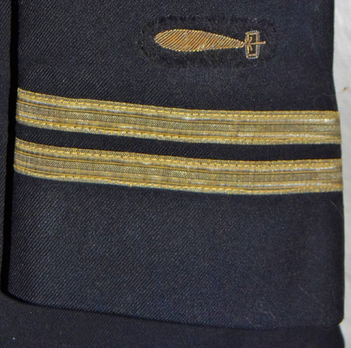 Named WW II U.S. Navy Lieutenant Torpedoman Dark Blue Coat